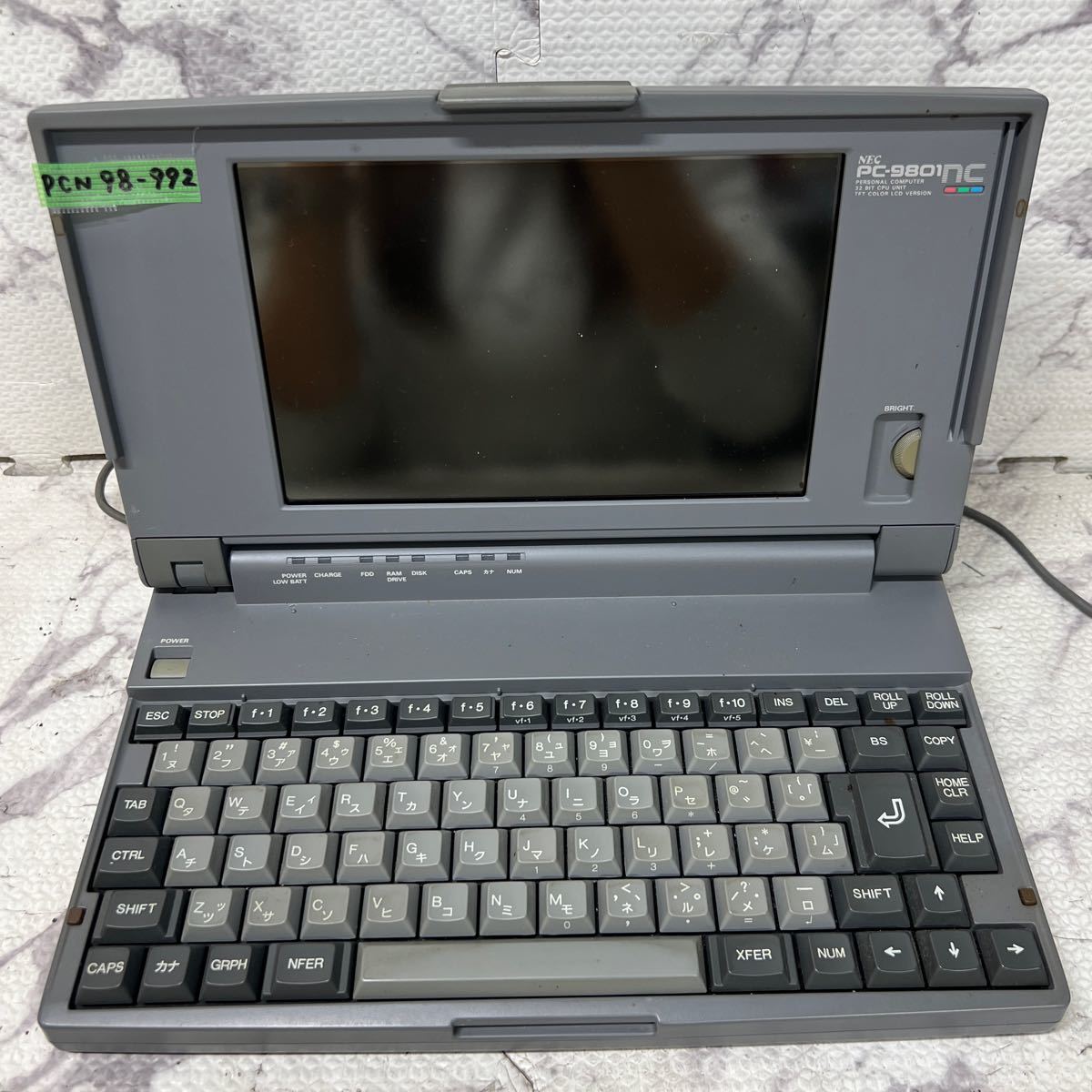 PCN98-992 激安 PC98 ノートブック NEC PC-9801NC 通電不可 ジャンク_画像2