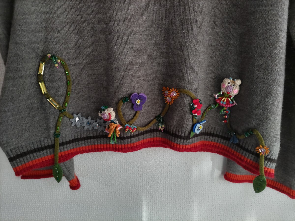 アルベロベロ　ニット タートルネック セーター　USED自宅保管 前飾りの可愛いお品です。_画像3