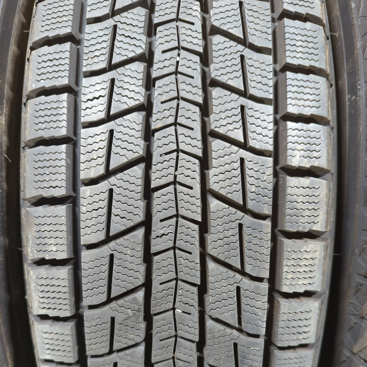 2133 ダンロップ　225/65R17 バリ山　スタッドレス　４本　8.5分山　2019 激安プライス_画像3