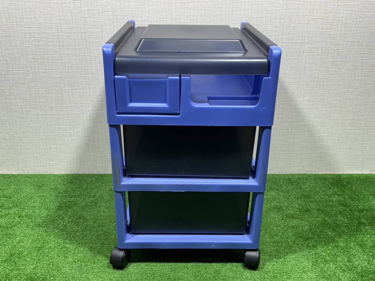 (M336)[ game ]TV game Wagon / Iris o-yamaTG-47 / Famicom storage rack 