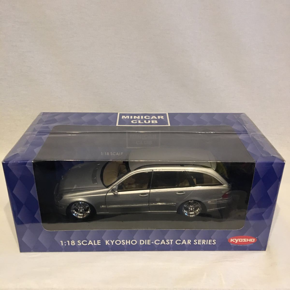 京商 1/18 メルセデス・ベンツ Eクラス ワゴン シルバー 京商 1/18 メルセデス・ベンツ Eクラス ワゴン シルバー