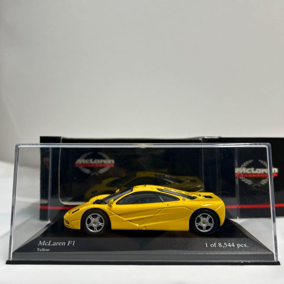 MINICHAMPS 1/43 McLaren F1 Yellow ミニチャンプス マクラーレン イエロー ミニカー モデルカー_画像2