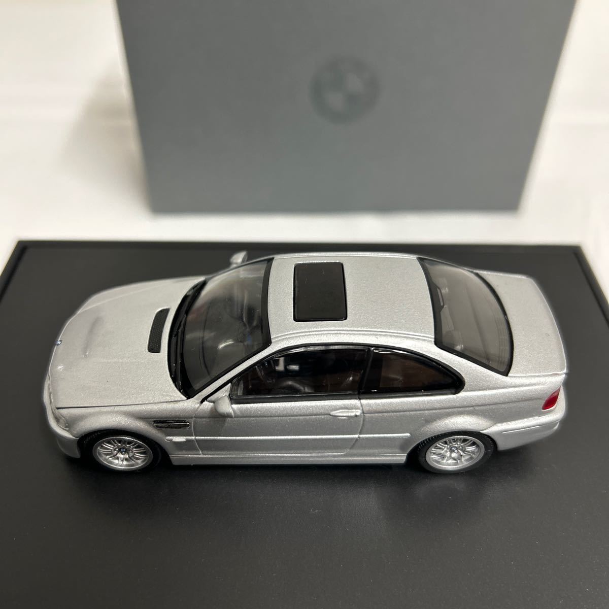 BMW ディーラー特注 MINICHAMPS 1/43 BMW M3 E46 Silver 3シリーズ クーペ シルバー PMA ミニチャンプス ミニカー モデルカー_画像6