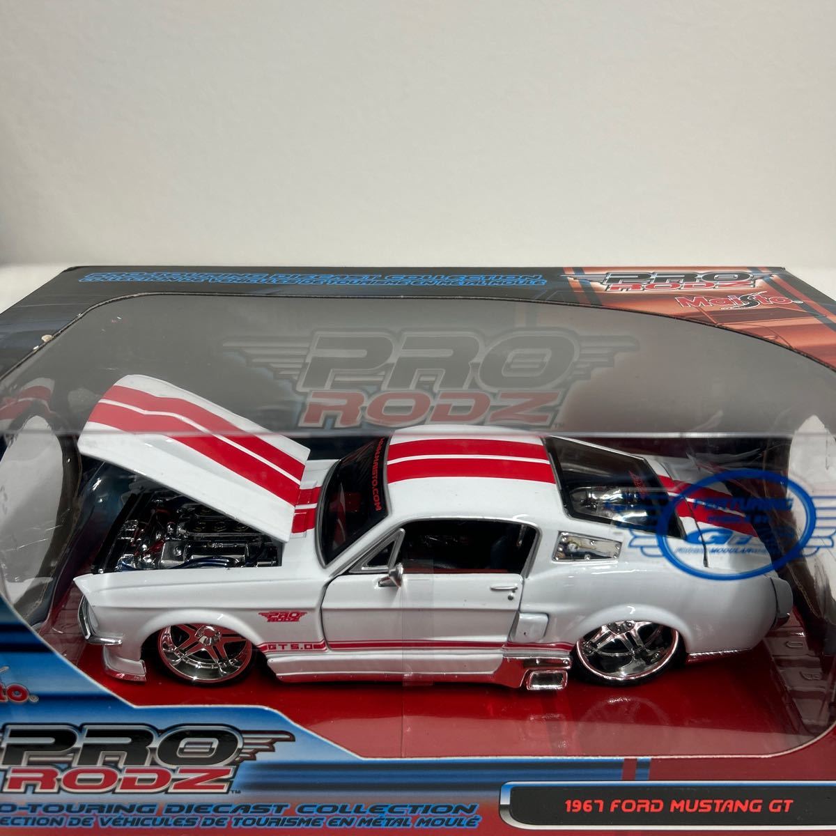 未開封 Maisto PRO RODZ 1/24 FORD MUSTANG GT 5.0 1967 White マイスト フォード マスタング カスタム アメ車 ミニカー モデルカー_画像2