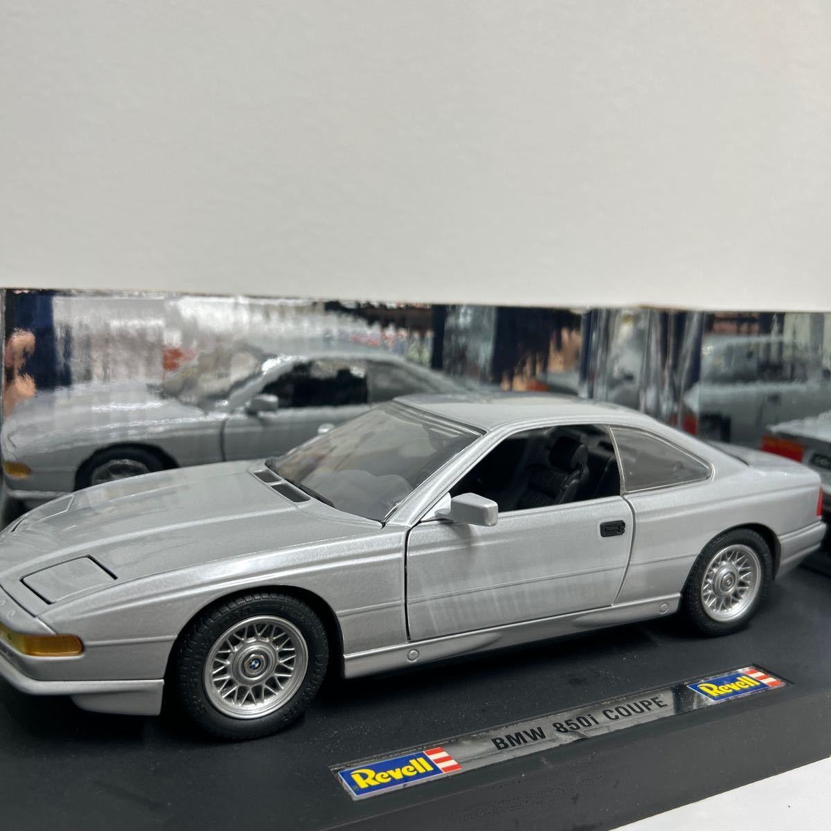Revell 1/18 BMW 850i coupe Silver E31 レベル 8シリーズ クーペ シルバー ミニカー モデルカー