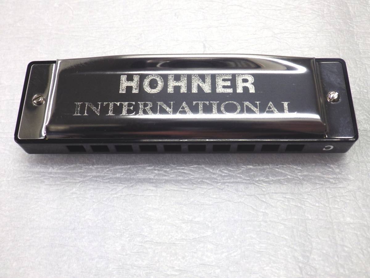 Hohner ホーナー 10ホール　ハーモニカ　C調　C メジャー　10穴　Traveller 10HOLES トラベラーハープ デニムのポーチ付_画像1