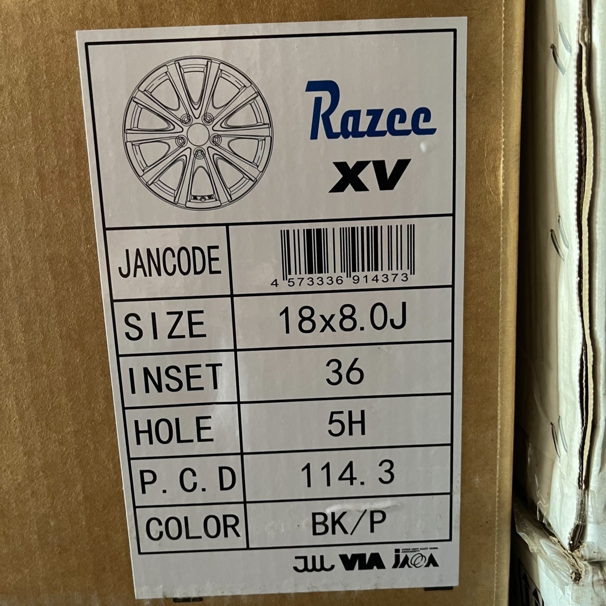 【展示品4本セット】RazeeXV　18×8.0J　114.3-5H　IN36　ハブ径73mm_画像2