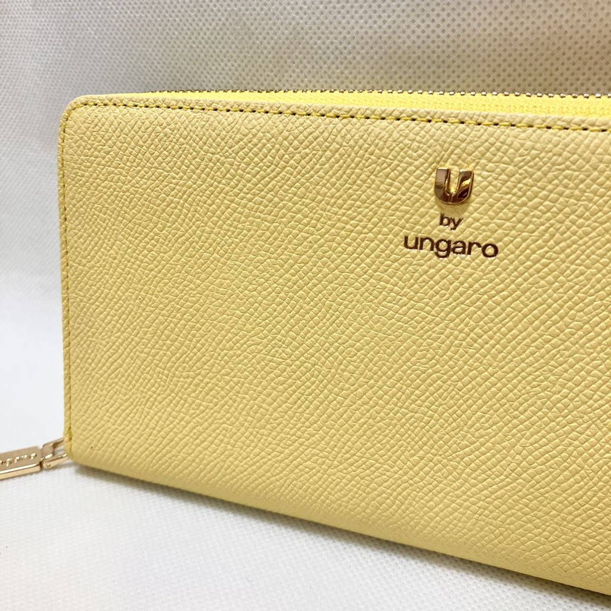 U960 未使用 ウンガロ U by ungaro ラウンドファスナー 財布 長財布 小銭入れ レディース イエロー 正規品_画像2