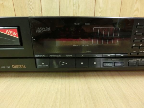 動作確認済■SONY ソニー COMPACT DISC PLAYER CDプレーヤー CDデッキ リモコン欠品 CDP-750■_画像7