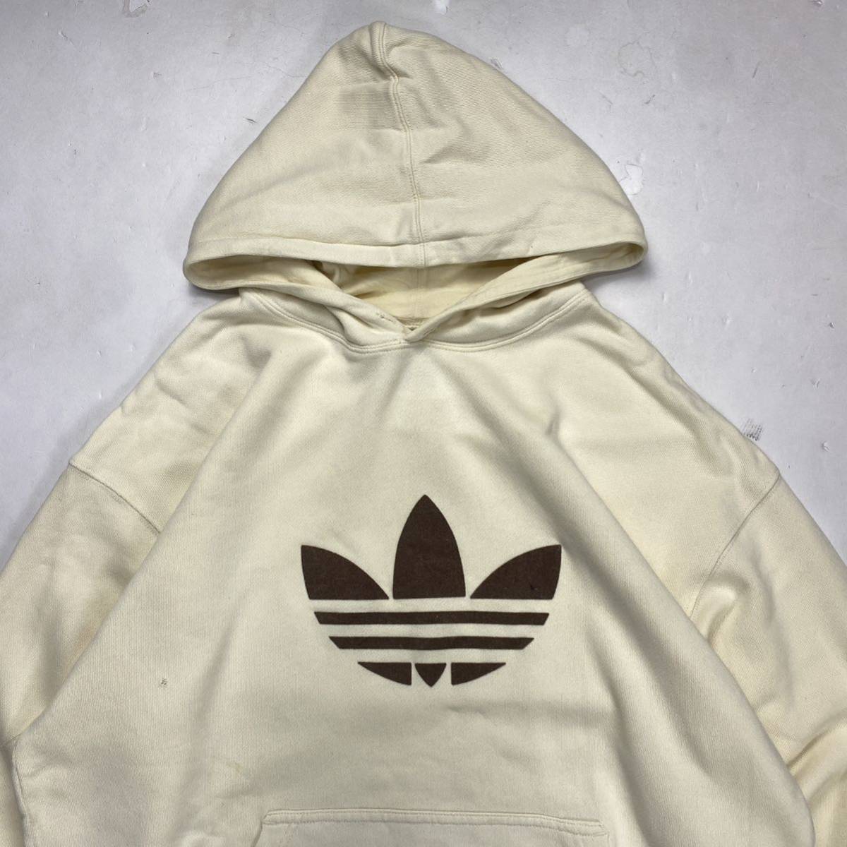 銀タグ 90s adidas アディダス ビッグロゴ プルオーバー パーカー スウェット ベージュ×ブラウン L 古着 トレフォイルロゴ_画像3