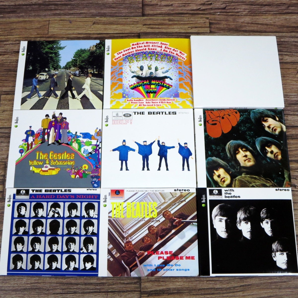 ◇良品 THE BEATLES ザ・ビートルズ CDセット ほぼ日本版 1枚のみDVD 紙ジャケット仕様/LET IT BE/PAST MASTERS/PLEASE PLEASE/他◇z31605_画像2