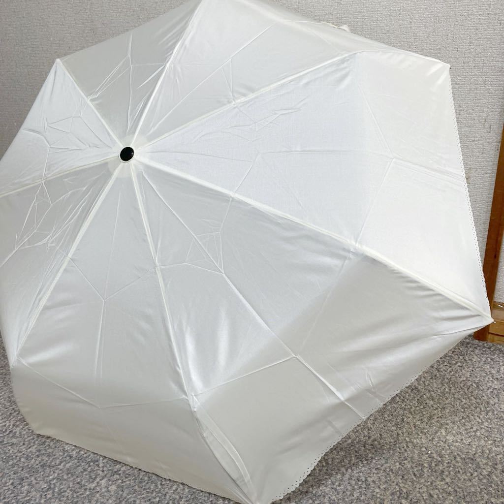 新品 ピエールカルダン 傘 雨傘 折りたたみ傘 耐風傘 A_画像4