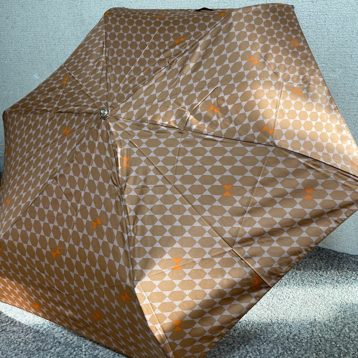 新品 VIVARUS 傘 雨傘 折りたたみ傘 耐風傘 B_画像3