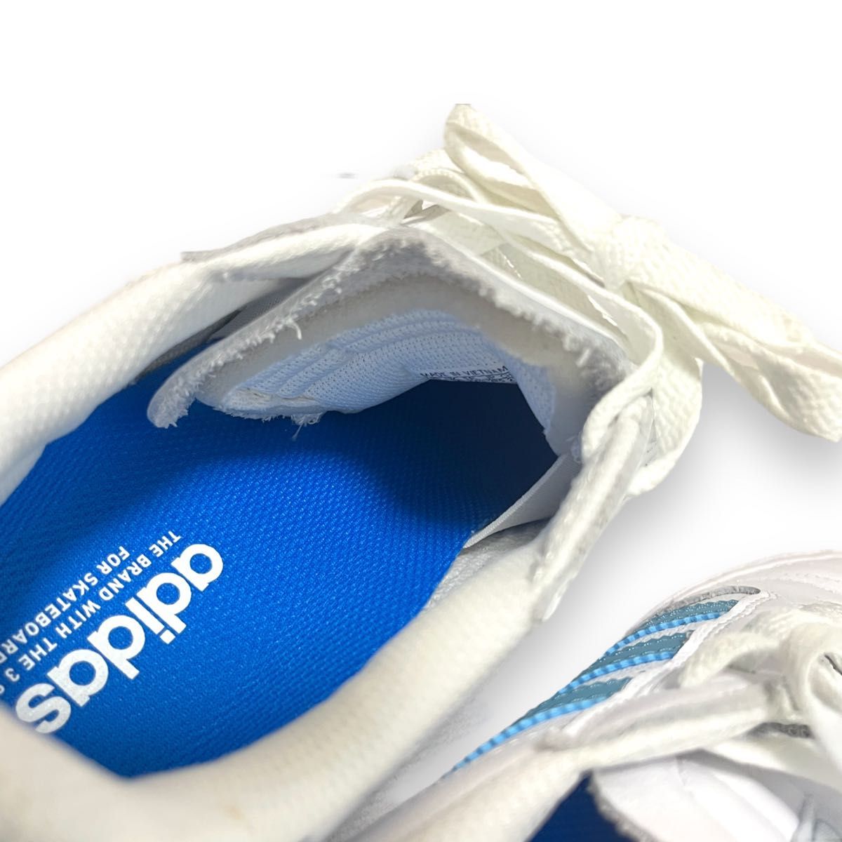 海外限定 アディダス adidas SB スニーカー ブセニツ バルカ  ブルー ローカット ホワイト 