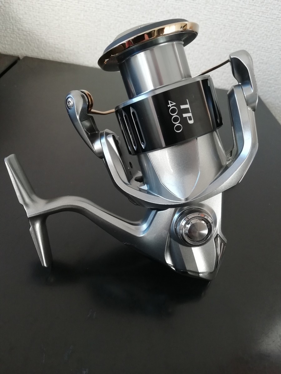 美品 SHIMANO 15ツインパワー4000HG ハイギア シマノ Made in JAPAN_画像1