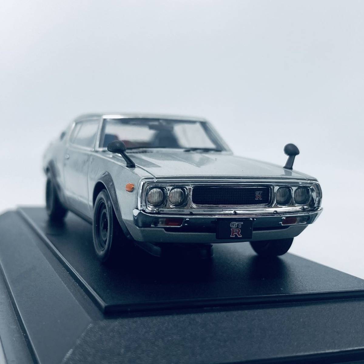 EBRRO エブロ 1/43 1973年型 KPGC110 ケンメリ スカイライン GT-R シルバー_画像4