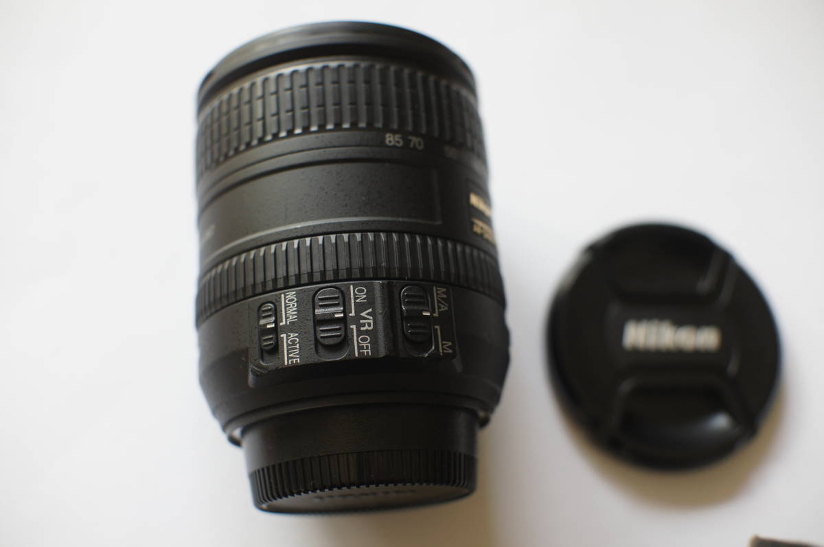 ニコン AF-S DX NIKKOR 16-85mm f/3.5-5.6G ED VR 中古_画像4