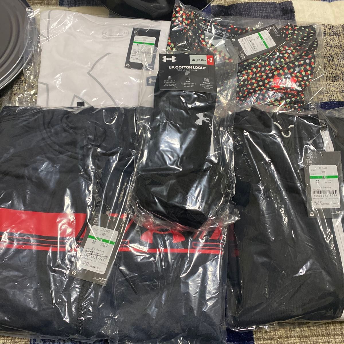 アンダーアーマー 福袋 2024年 新品・未開封 UNDER ARMOUR 福缶 アンダーアーマー 福袋 2024年 新品・未開封 UNDER ARMOUR 福缶