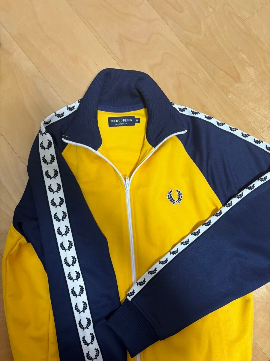 フレッドペリー FRED PERRY トラックジャケット M イエロー フレッドペリー FRED PERRY トラックジャケット M イエロー