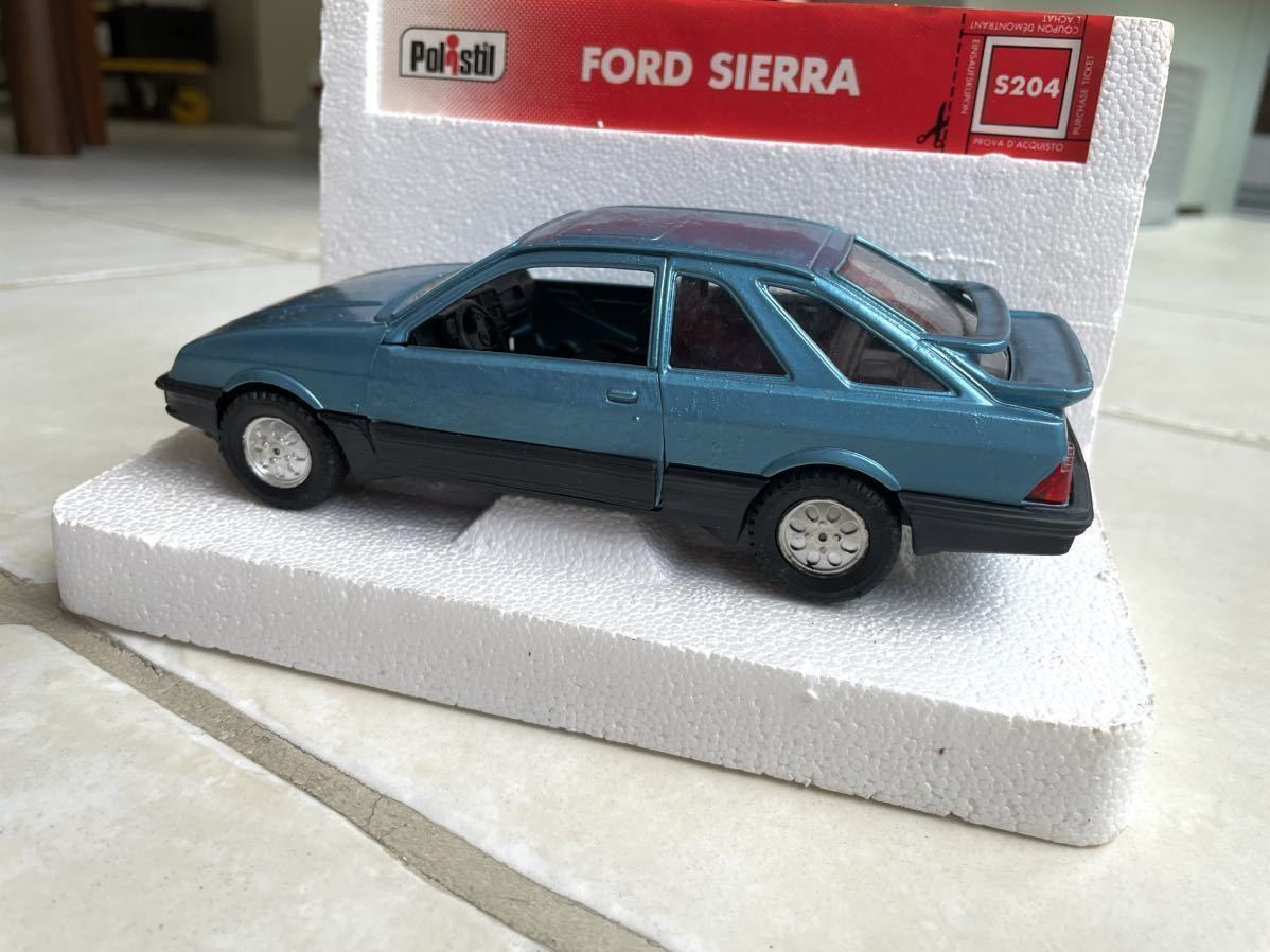 1/25 Ford Sierra S204 フォード シエラ ビンテージ ダイキャスト 超レア ポリスティル 希少 デッドストック 入手困難モデル 貴重_画像4