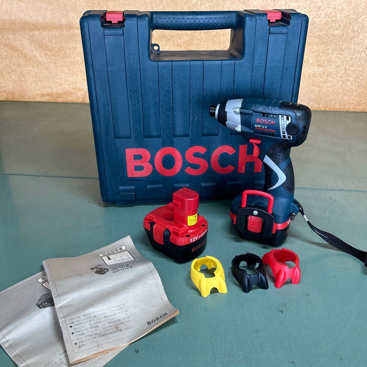 ★ジャンク品★BOSCH ボッシュ GDR 12V バッテリー インパクトドライバー 電動工具 0 601 909 520 動作未確認_画像1