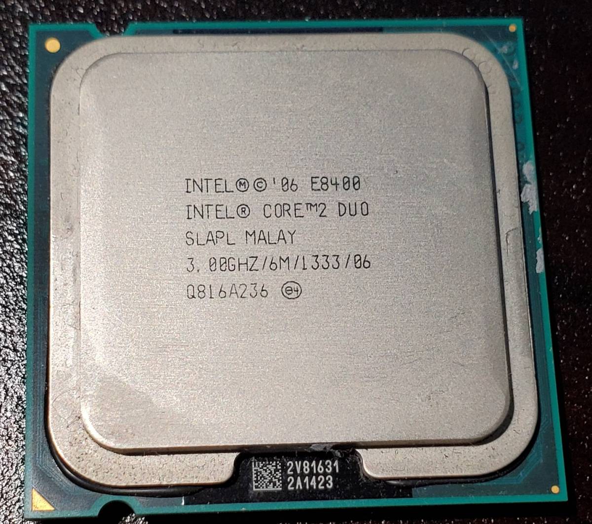 インテル Core 2 Duo プロセッサー E8400 / Intel CPU　ジャンク_画像1