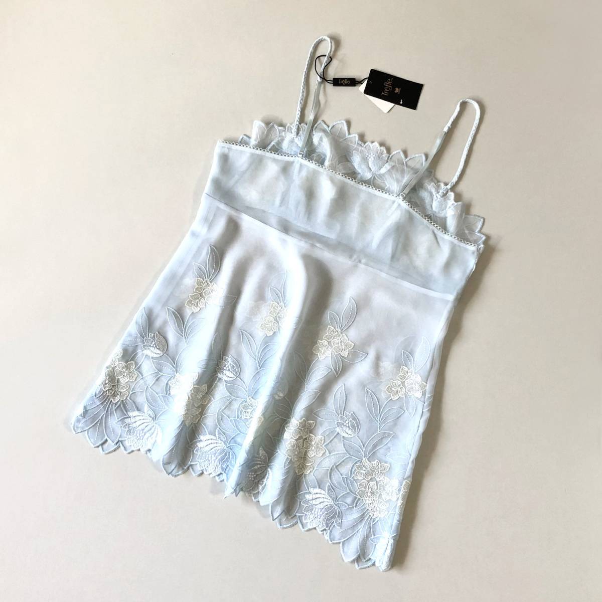 ワコール トレフル 94G 月下美人 キャミソール 80 CBF294 サックスブルー 水色 花刺繍 アップリケ 匿名配送 送料無料|Yahoo!フリマ(旧PayPayフリマ) ワコール トレフル 94G 月下美人 キャミソール 80 CBF294 サックスブルー 水色 花刺繍 アップリケ 匿名配送 送料無料|Yahoo!フリマ(旧PayPayフリマ)