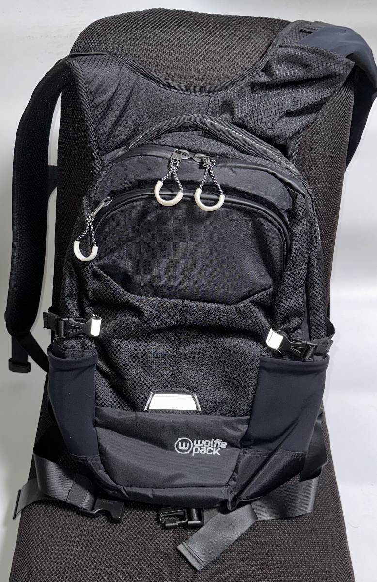 ★Wolffepack(ウォルフパック)　Summit (サミット) 　SUMBL1　16L　オービタルバックパック [ショルダー外さず荷物を取り出し] ブラック_画像1