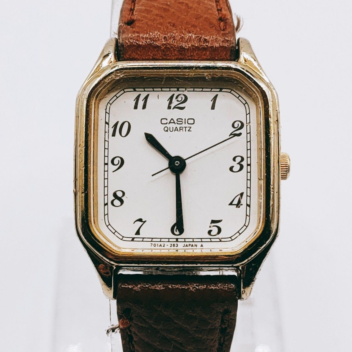 #65 CASIO カシオ LV-315 腕時計 アナログ 3針 白文字盤 ゴールド基調 時計 とけい トケイ アクセ レトロ