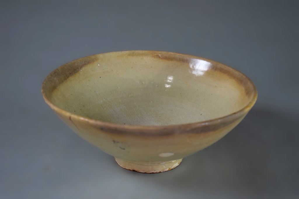 朝鮮美術 李朝 高麗青磁 草文碗 茶碗 C 6936 A-00415】李朝茶碗【朝鮮美術】 (英 B138 時代 高麗青磁盃 盃