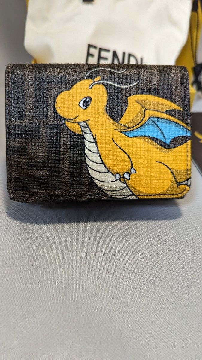 【新品未使用】FENDI FRGMT POKMON ブラウンFFファブリック 財布　ポケモン　カイリュー