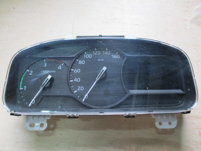 Σ6A. peace 3 year Dyna 2RG-XZU655 2RG-XZC 600 series standard body original speed meter approximately 71000 kilo display 