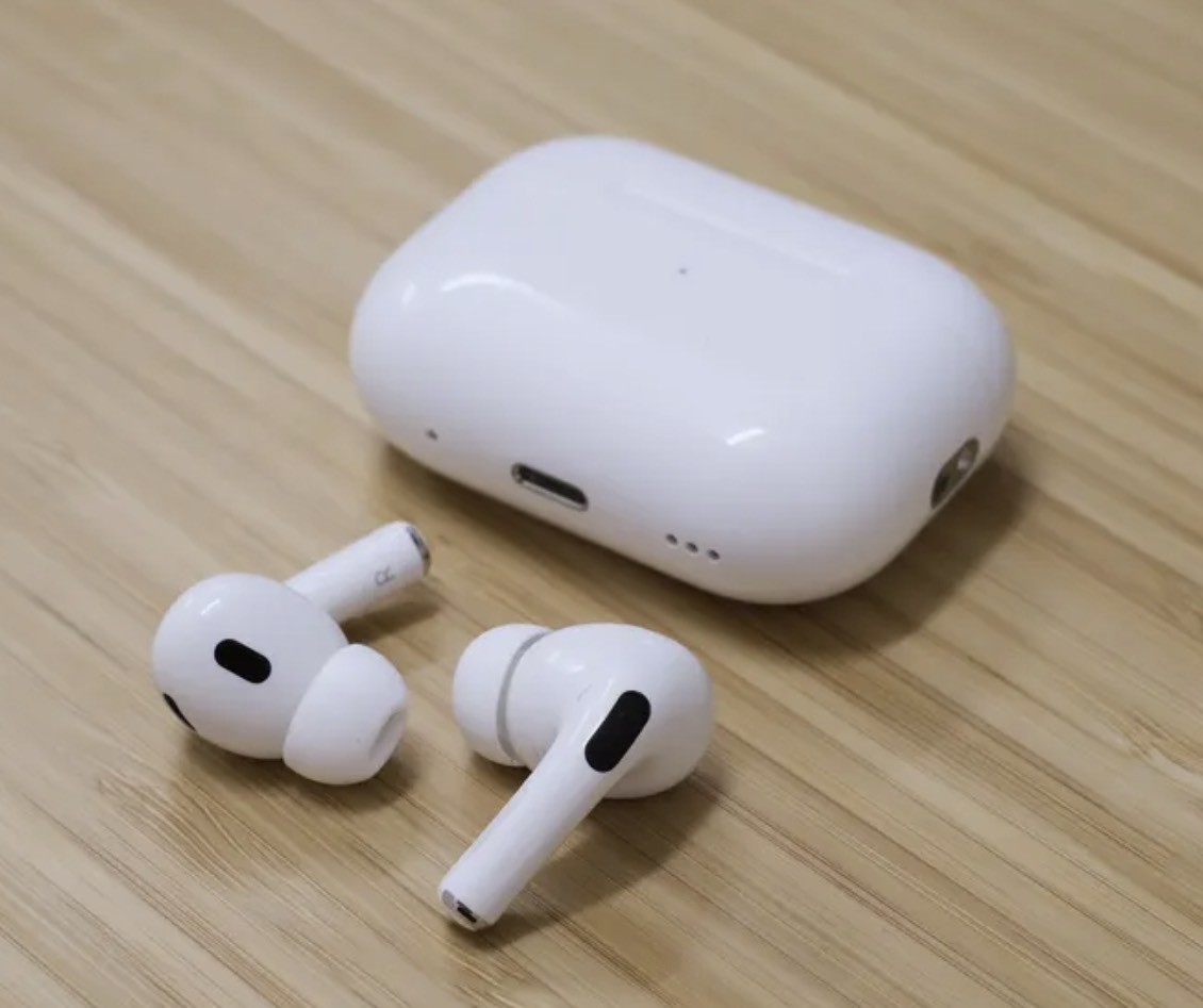 Airpods pro 2互換　箱付き　Real pro 2　Bluetooth 5.3 ワイヤレスイヤホン ノイズキャンセリング _画像2