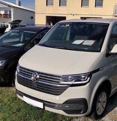 VW T6.1 トランスポーター フロントバンパー_画像1