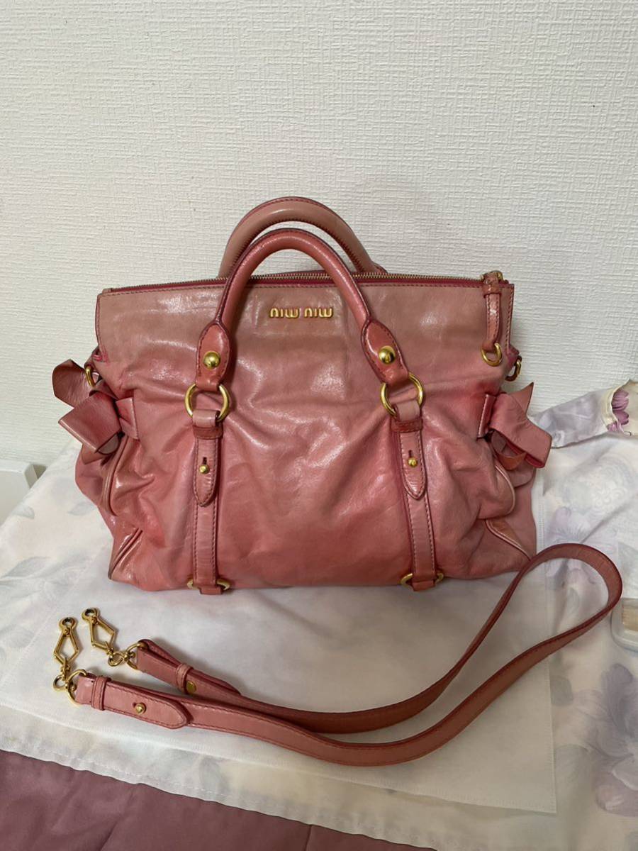 本物保 miumiu ハンドバッグ　 ピンク　ロゴ金具 本革 レザー_画像10