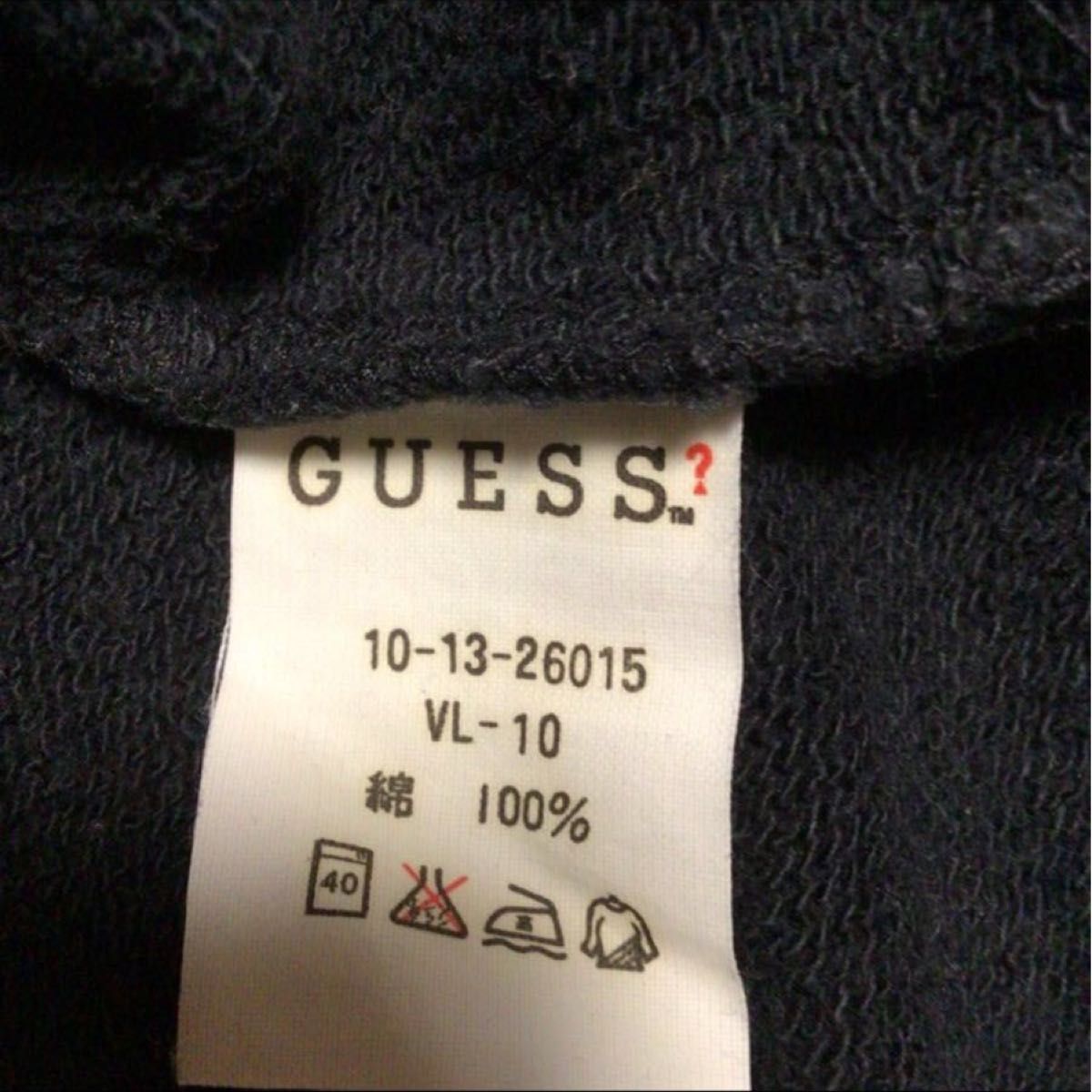 GUESS レディース　パーカー　Sサイズ