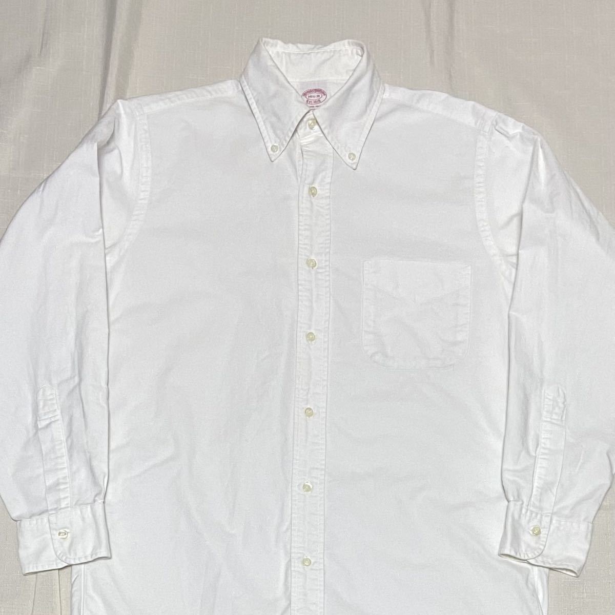 90sビンテージ USA製 ブルックスブラザーズ 白 オックスフォード ボタンダウン シャツ BDシャツ アメリカ製 BROOKS BROTHERS 米国製 古着_1番人気の白のオックスフォード地です。