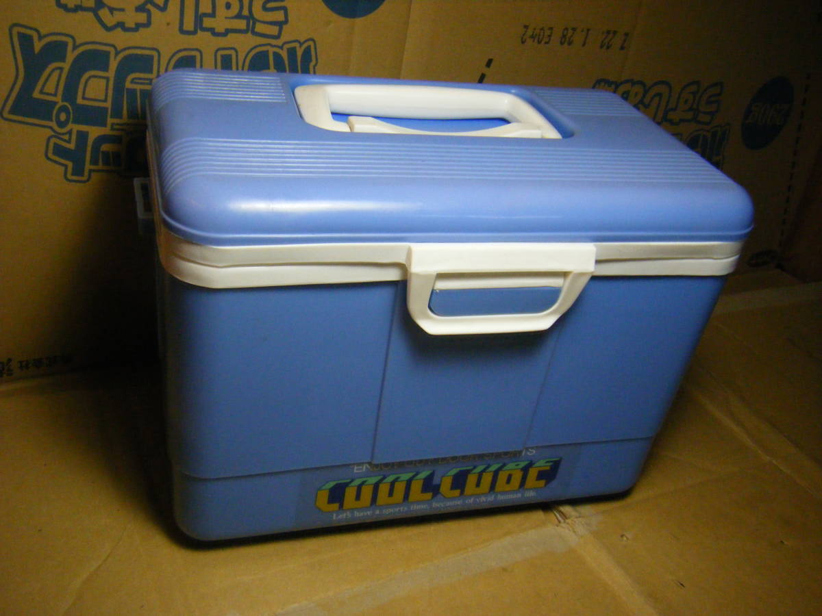 送料全国一律：１０４０円　クーラーボックス　COOL CUBE　携帯用冷蔵庫　４．８L_画像1
