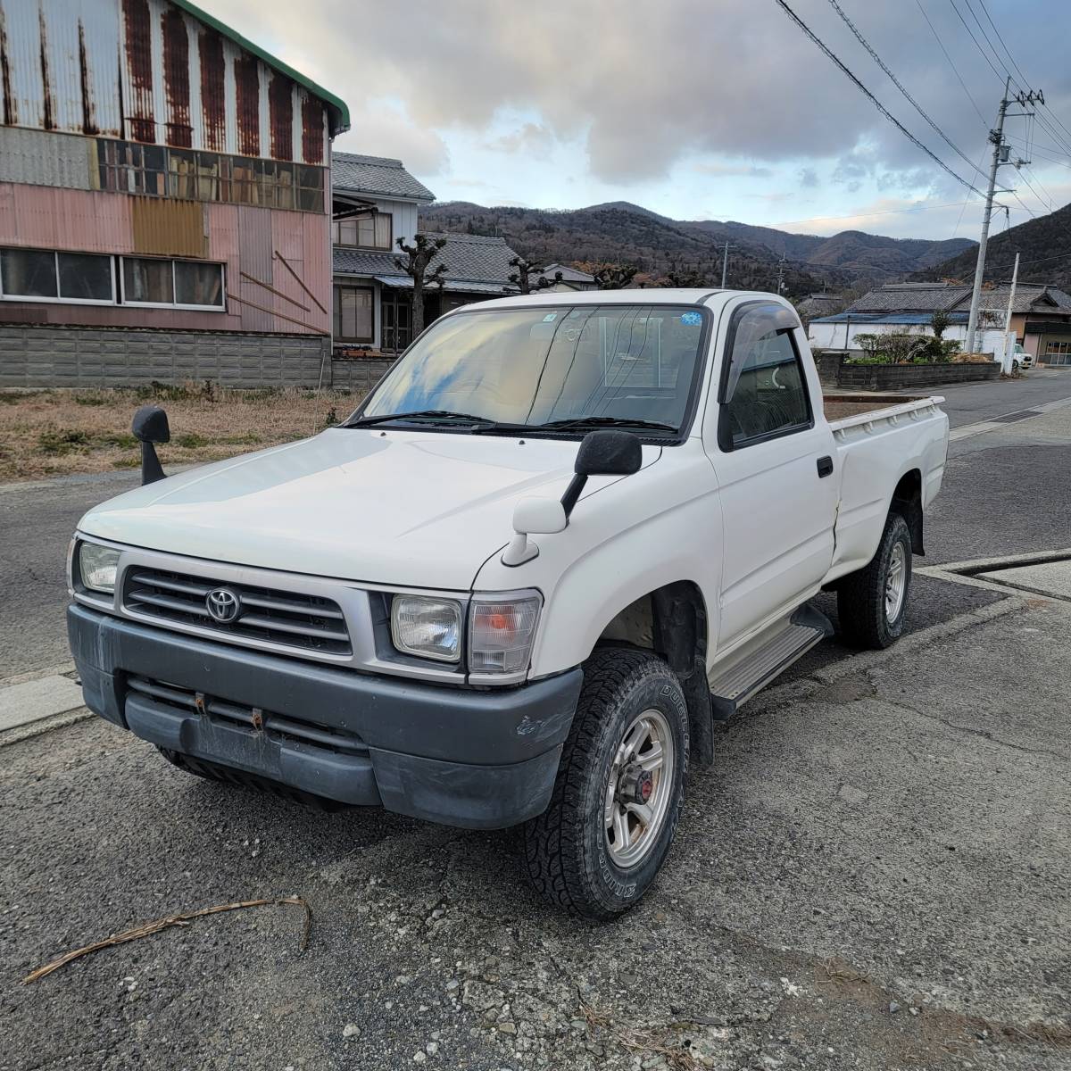 （売切）LN169 ハイラックスピックアップシングルキャブ4WD！軽油 HILUX SINGLE CAB REGULAR ダットサン ダットラ）徳島県_画像5