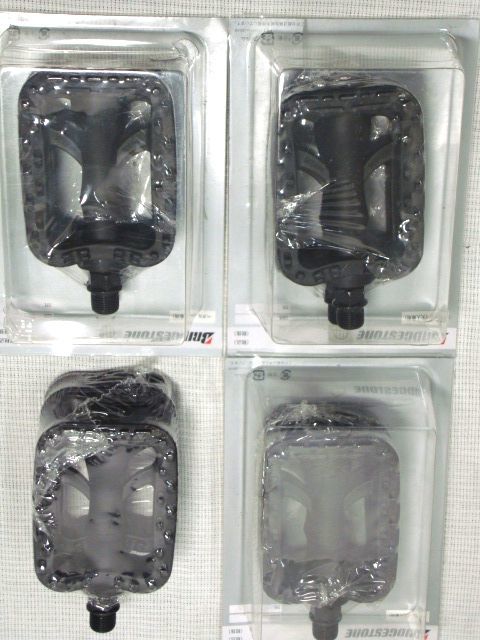 【未使用】ブリジストン　ペダル（大人用）ＶＰ-308　Ａ　◎4点セット / スマイルサンタ　佐久店_画像1