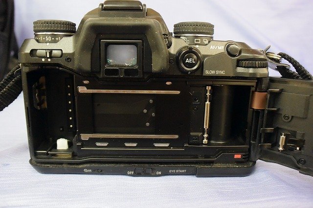 ★j☆☆ミノルタ フィルム一眼レフカメラ α-7　28-200mmレンズ　フラッシュ付　※ジャンク扱い_画像6