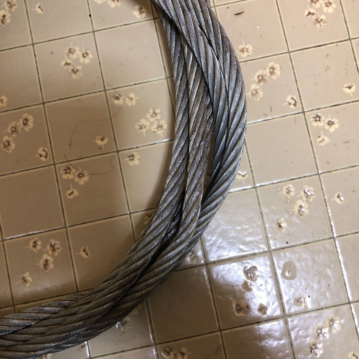 ワイヤーロープ(長さ約3.5メートルぐらい)ワイヤー径約13ミリぐらい、材質は鉄です(2本)_画像7