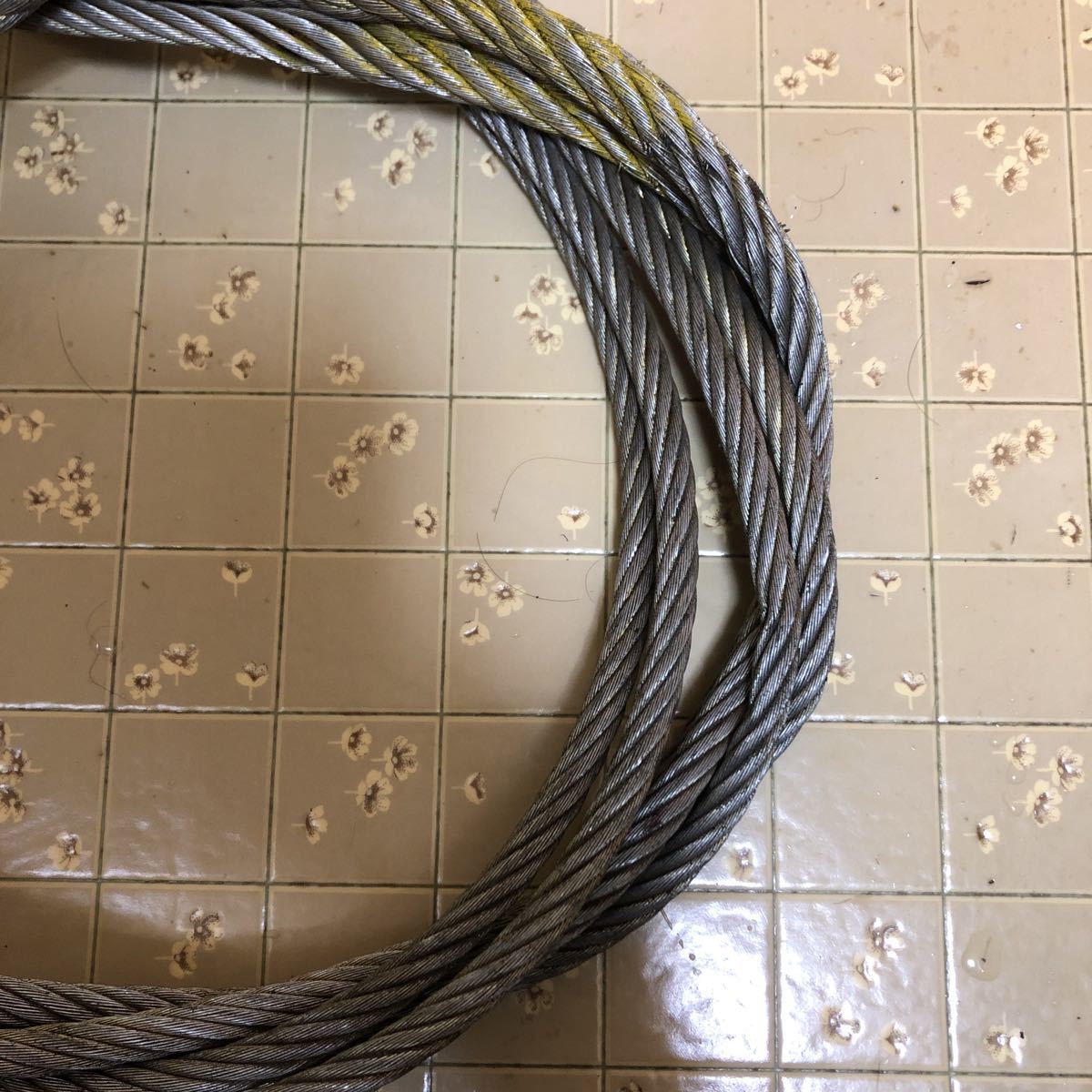 ワイヤーロープ(長さ約3.5メートルぐらい)ワイヤー径約13ミリぐらい、材質は鉄です(2本)_画像4
