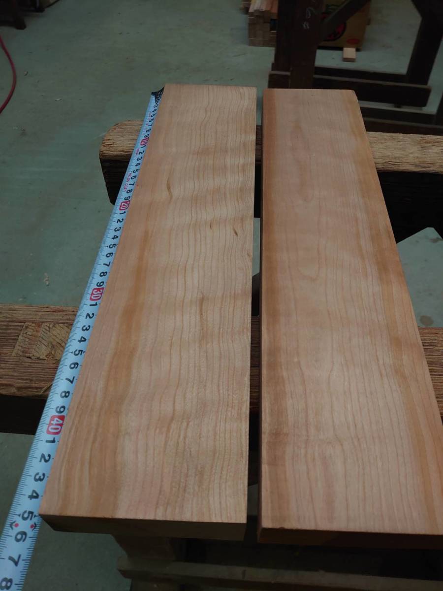 ブラックチェリー　No.240106-F　無垢　乾燥材　板（長さ450㎜ｘ幅100㎜ｘ厚み30㎜）2枚　木材　DIY　棚板　小物作りに_画像1