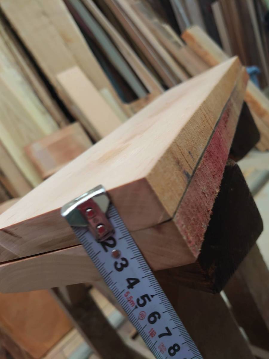 山桜　No.240126-A　無垢　乾燥材　板（長さ440～450㎜ｘ幅135㎜ｘ厚み18～20㎜）2枚　木材　DIY　棚板　小物作りに_画像5