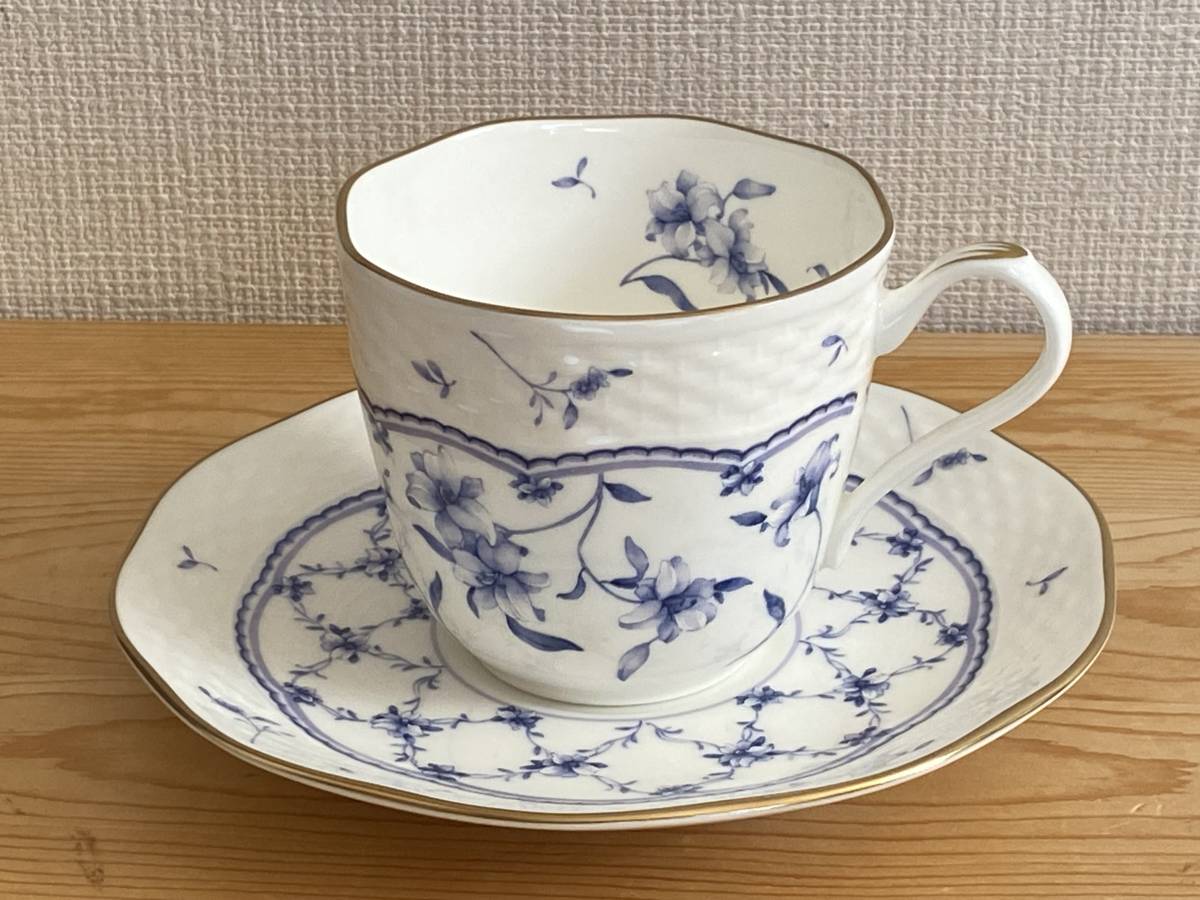 ボーンチャイナ★新品【NARUMI/ナルミ】カップルコーヒーセット（日本製）★_画像3