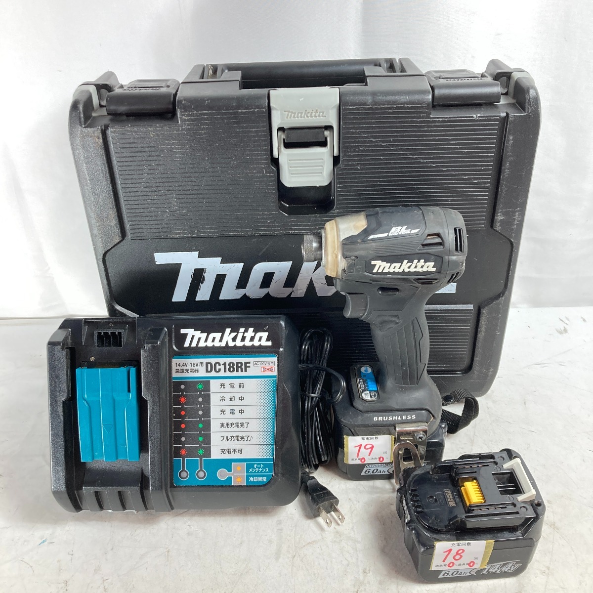 ＊＊ MAKITA マキタ 14.4V 充電式インパクトドライバ (バッテリ2個・充電器・ケース付） TD162DRGXB ブラック やや傷や汚れあり_画像1