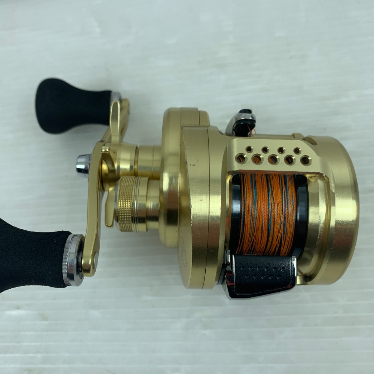 10150円 ττ SHIMANO シマノ ベイトリール キズ有 15 201PG 10150円 ττ SHIMANO シマノ ベイトリール キズ有 15 201PG