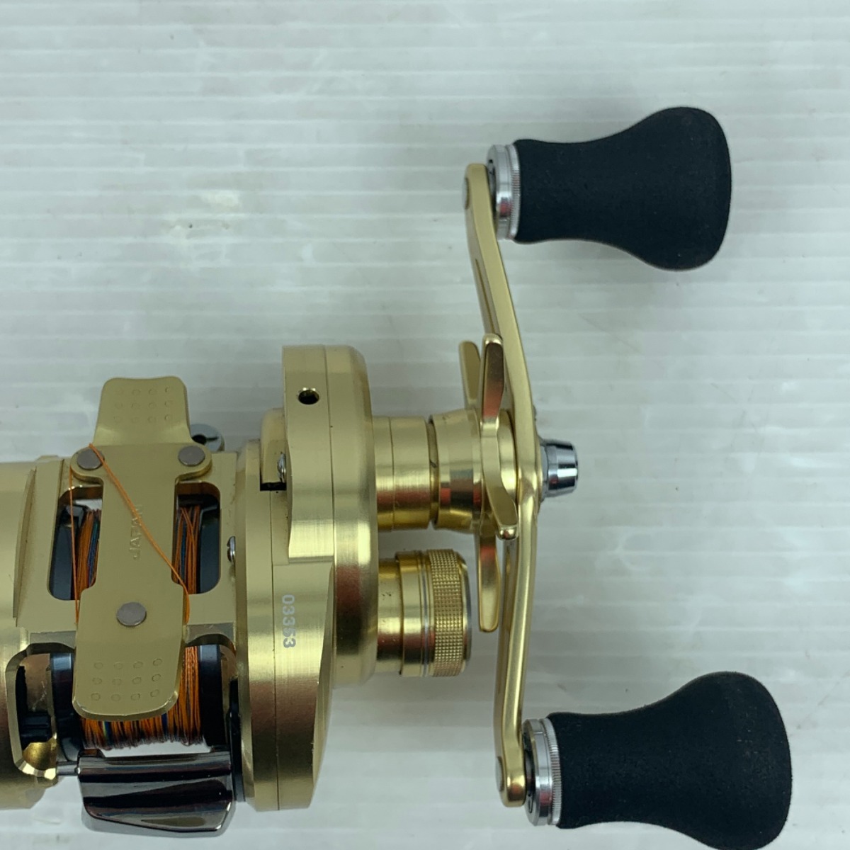 10150円 ττ SHIMANO シマノ ベイトリール キズ有 15 201PG 10150円 ττ SHIMANO シマノ ベイトリール キズ有 15 201PG