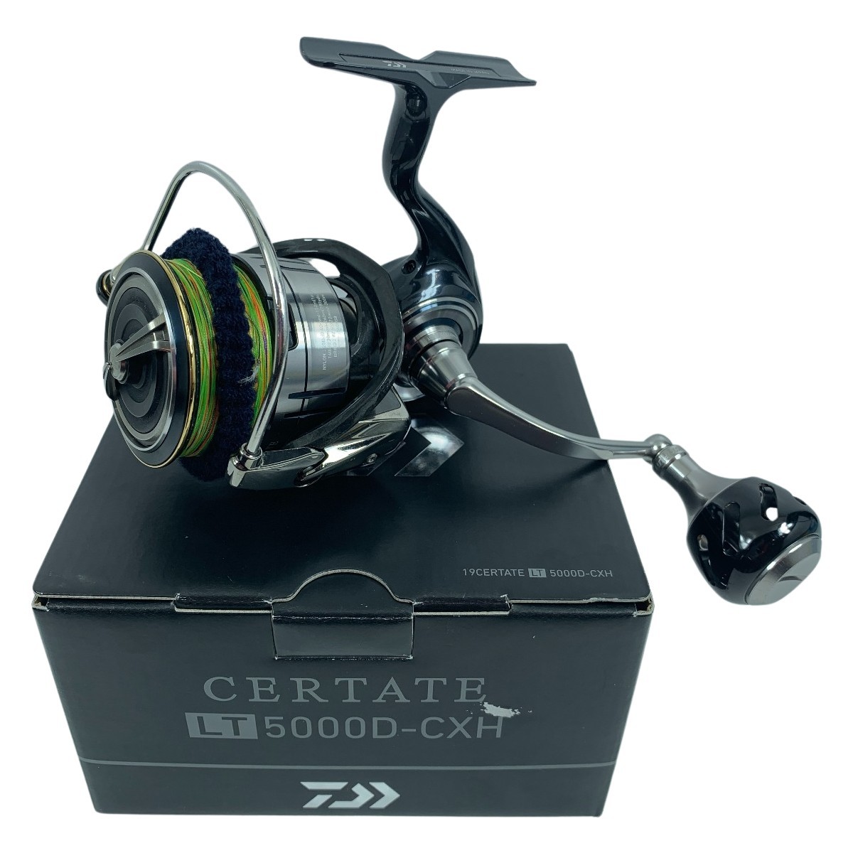 ττ DAIWA ダイワ スピニングリール キズ有 箱付 19セルテート LT5000D-CXH 60058 やや傷や汚れあり_画像1